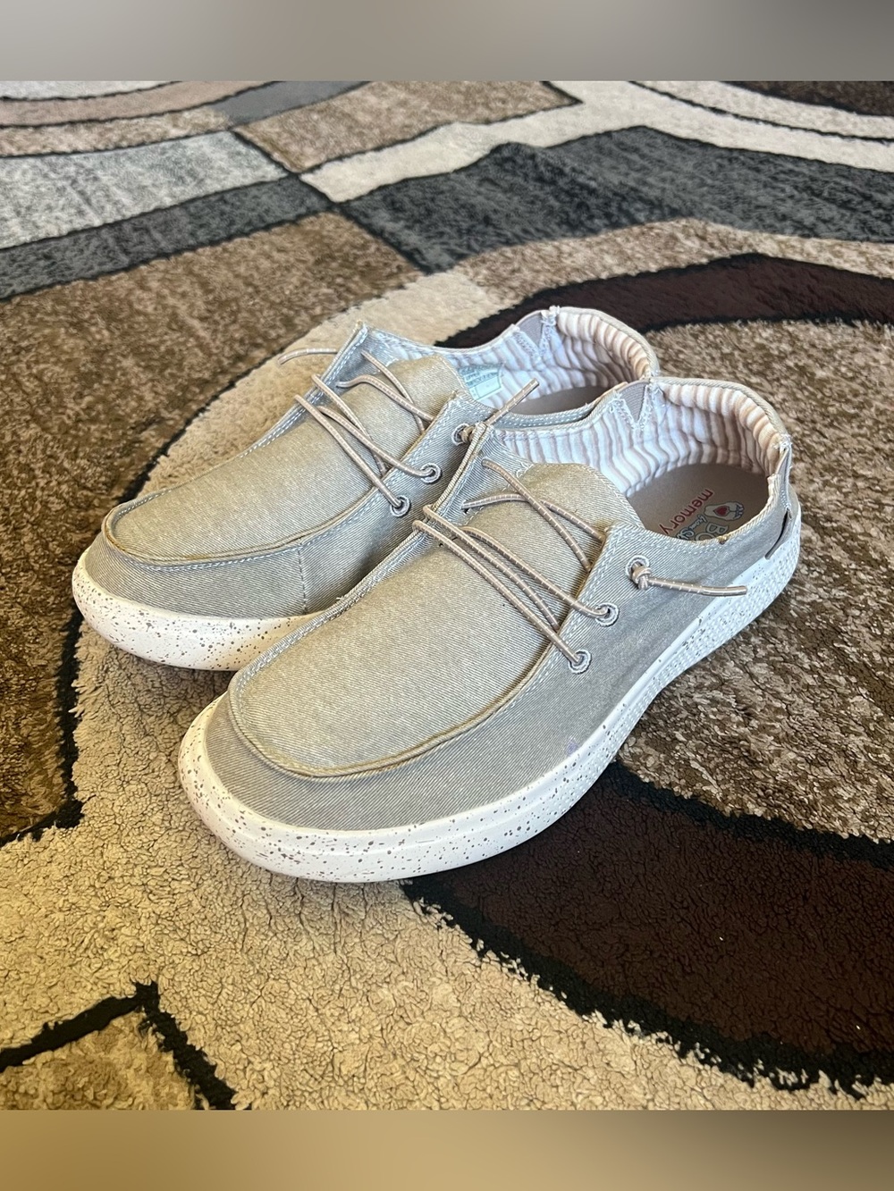 Women’s  Skechers BOBS Skipper Slip-on Casual Shoes Size 9